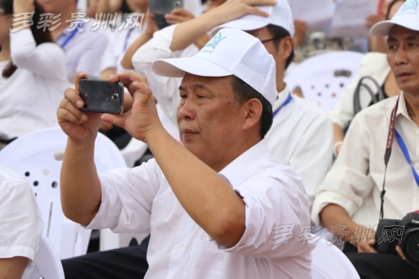 六枝牂牁江滑翔翼比赛,贵州六盘水国际滑翔伞