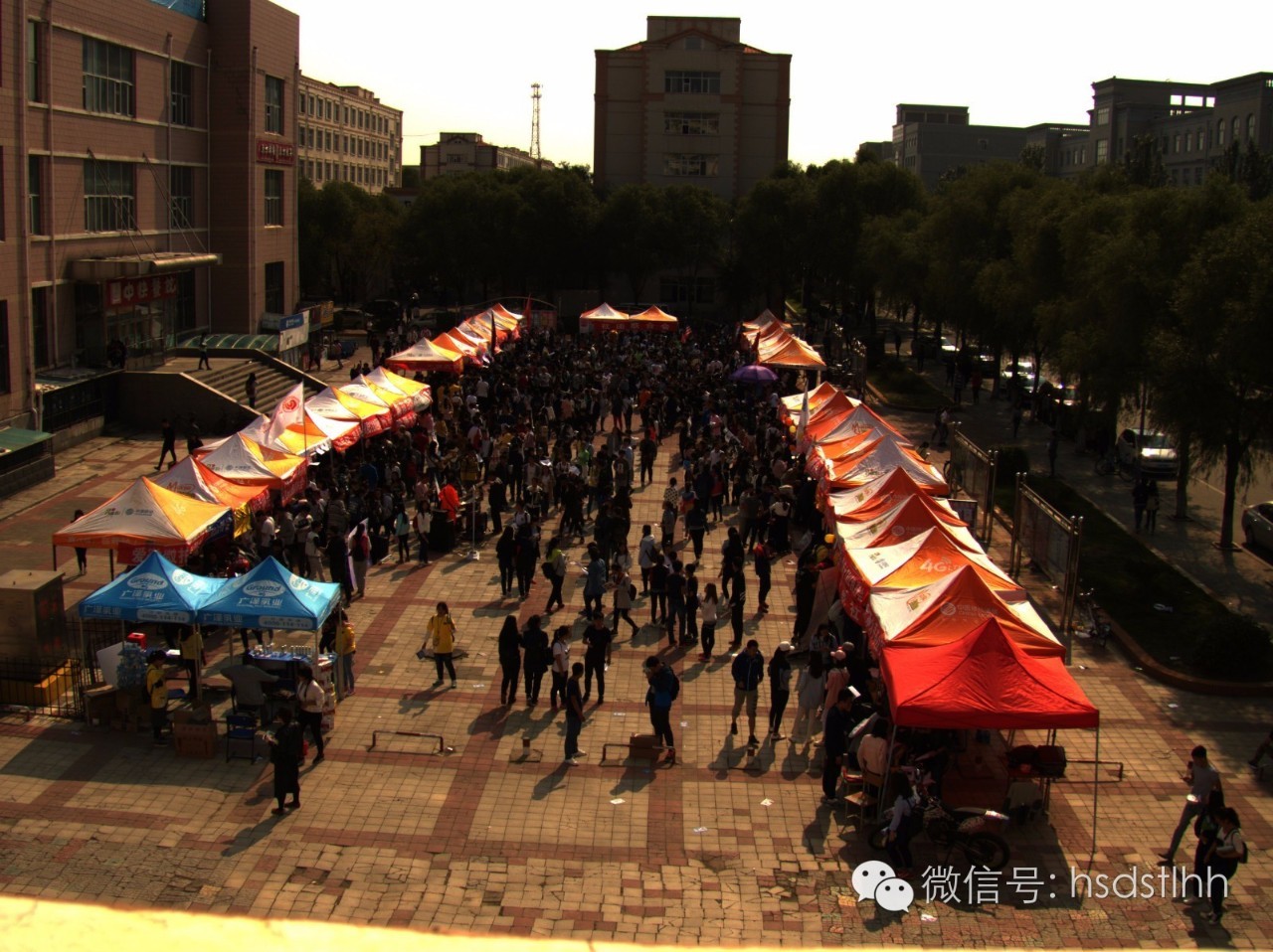 社团纳新时的小活动,社团纳新圆满成功