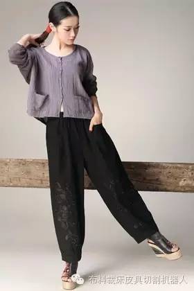 女生春季霸气裤装穿搭,裤装怎么穿出女人味高级感