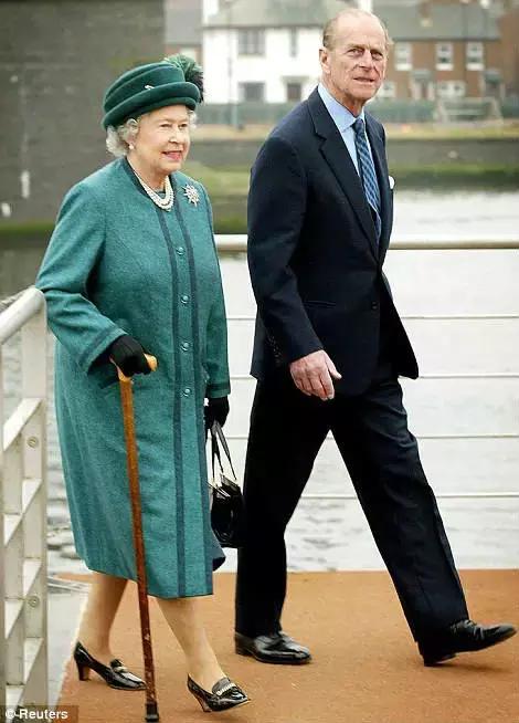 皇家旗舰，超长待机——英女王那些你不知道的事儿