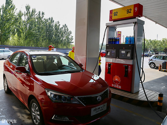 长安悦翔v7的油耗,长安悦翔v72016款1.0t