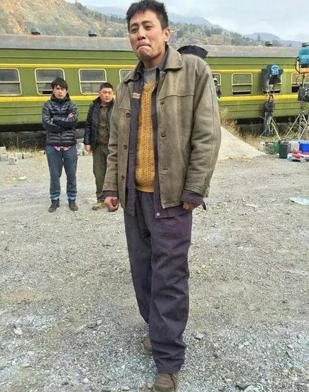 刘烨一家四口颜值照片,刘烨丑不丑