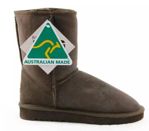 ugg下雪天穿着滑吗,ugg玩雪