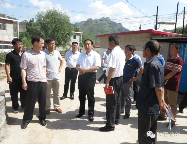 鞍匠黑沟门，美的不成样子