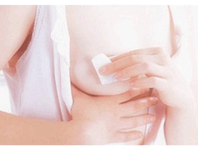 新生儿鹅口疮是什么引发的,新生儿鹅口疮原因