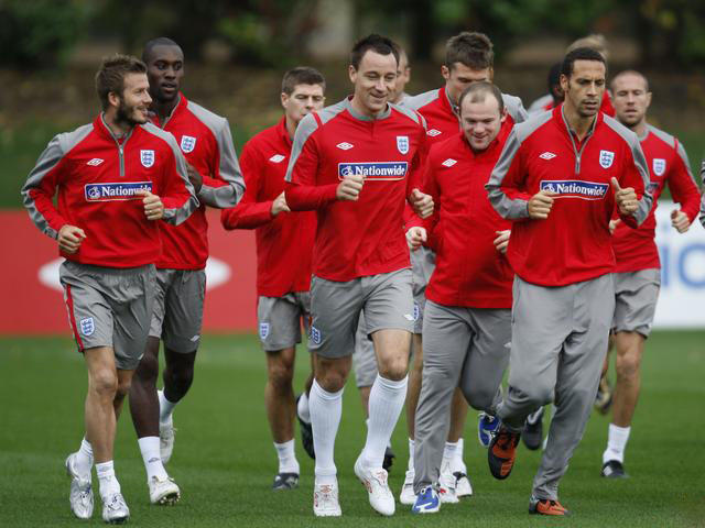 足球狗怎么样,足球狗后卫怎么踢好