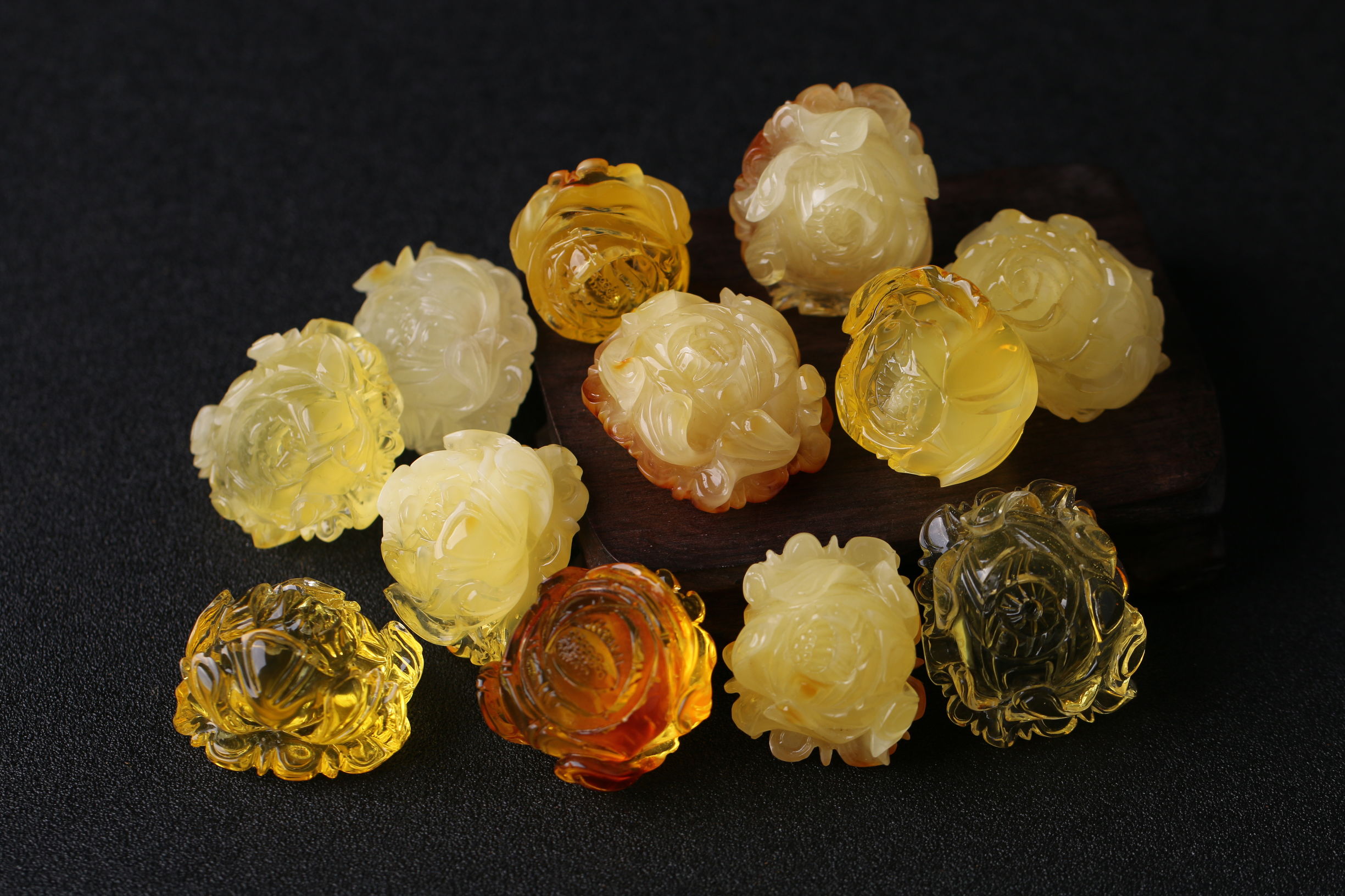 蜜蜡多少钱一克现在,80一克的蜜蜡