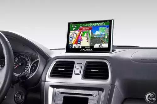 为什么车载导航不如手机好用,车载导航是真的不好用