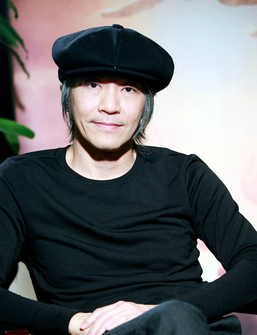 年过半百依然不婚，展昭有60之约，小哥因为那个女人，那星爷呢？