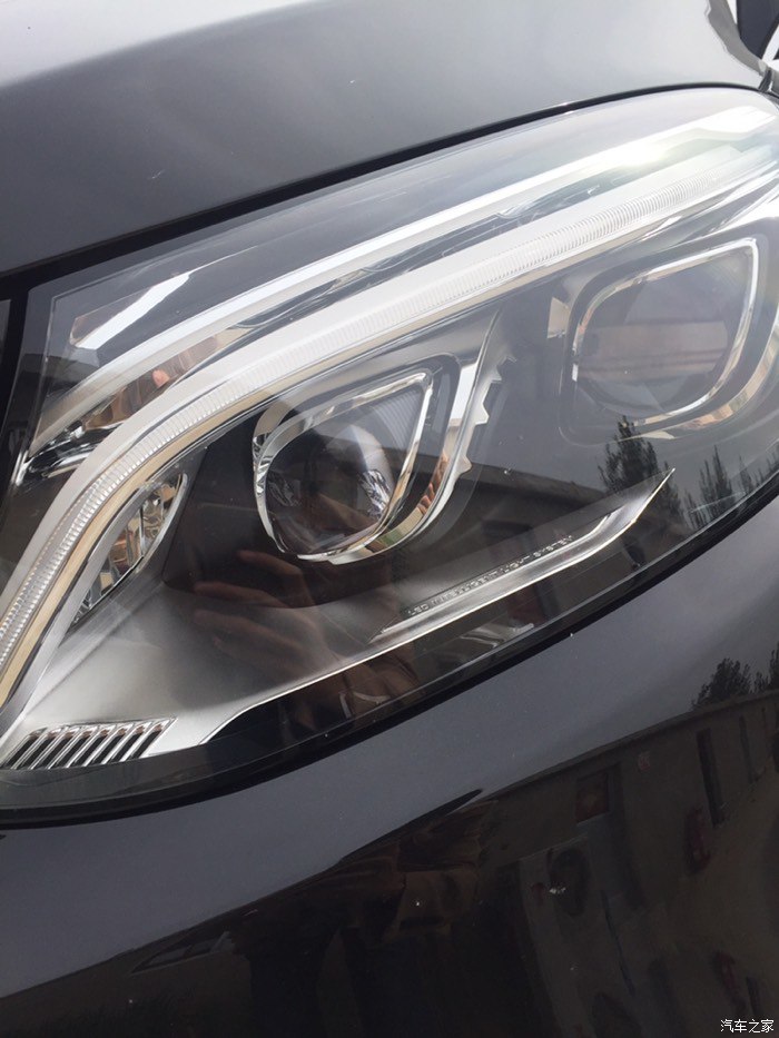 奔驰gle400运动版跑高速视频,奔驰gle400几秒破百运动模式