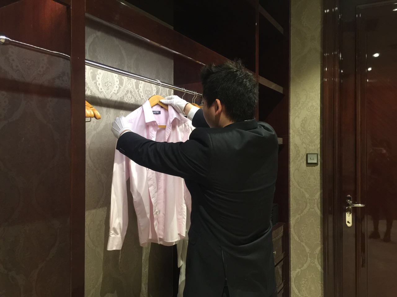 睡了它！让成都追星族咬牙切齿的8888套房！