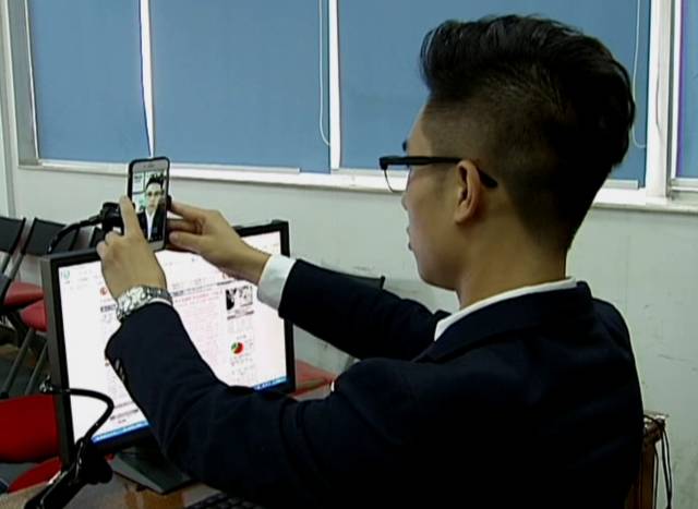 杭州一高颜值证券投资顾问今天首次做直播，快看！