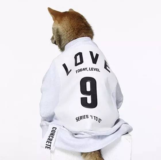 确认，香港不再是买买买的天堂...