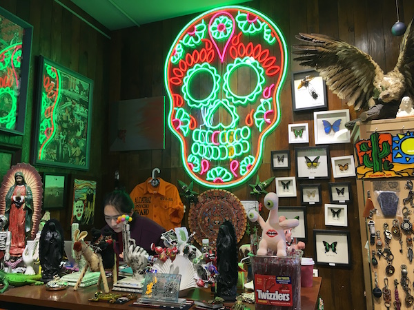 为什么很多人喜欢丧尸片,为什么丧尸会让人感到恐惧