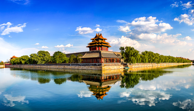 深秋宜见面宜思念,深秋雁南飞盼春归的词