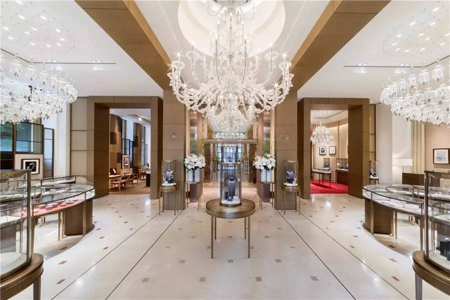 表坛劲刮东瀛风，换个方向买买买！