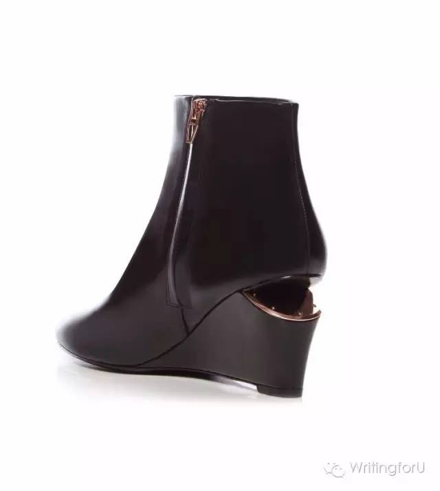 闹，你们要的靴子来了