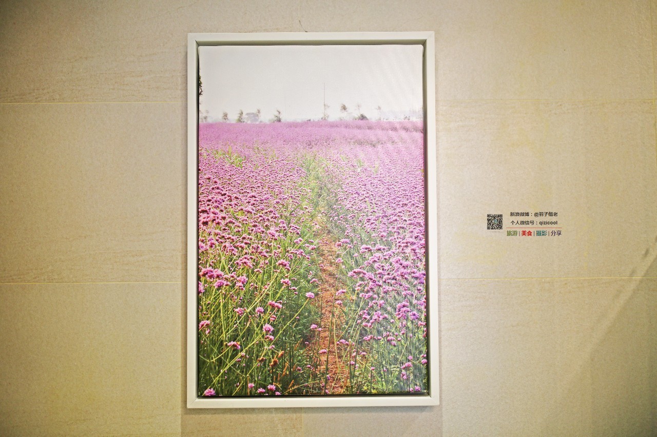 这一家酒店有门童，叫“白手套”。