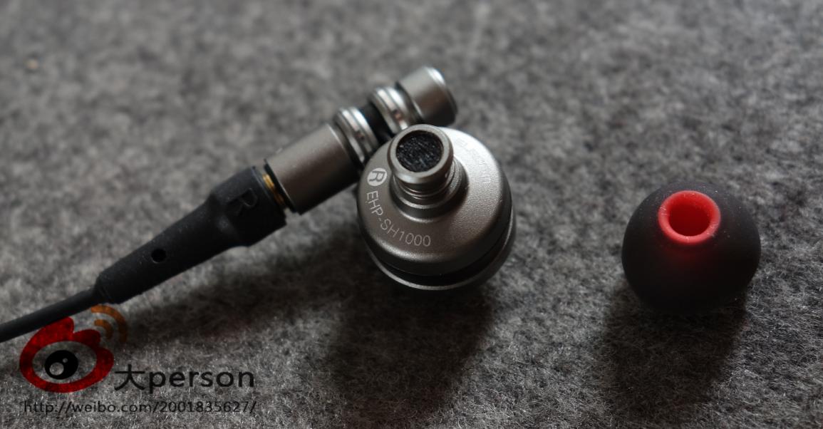 究极梦幻！日本动漫大师的工业设计重装机甲下的幽灵之声