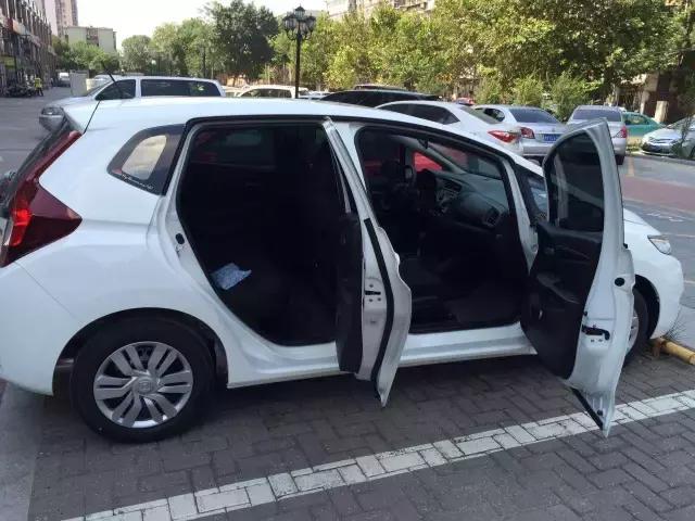 飞度2016款油箱容量,2016款飞度原装轮胎