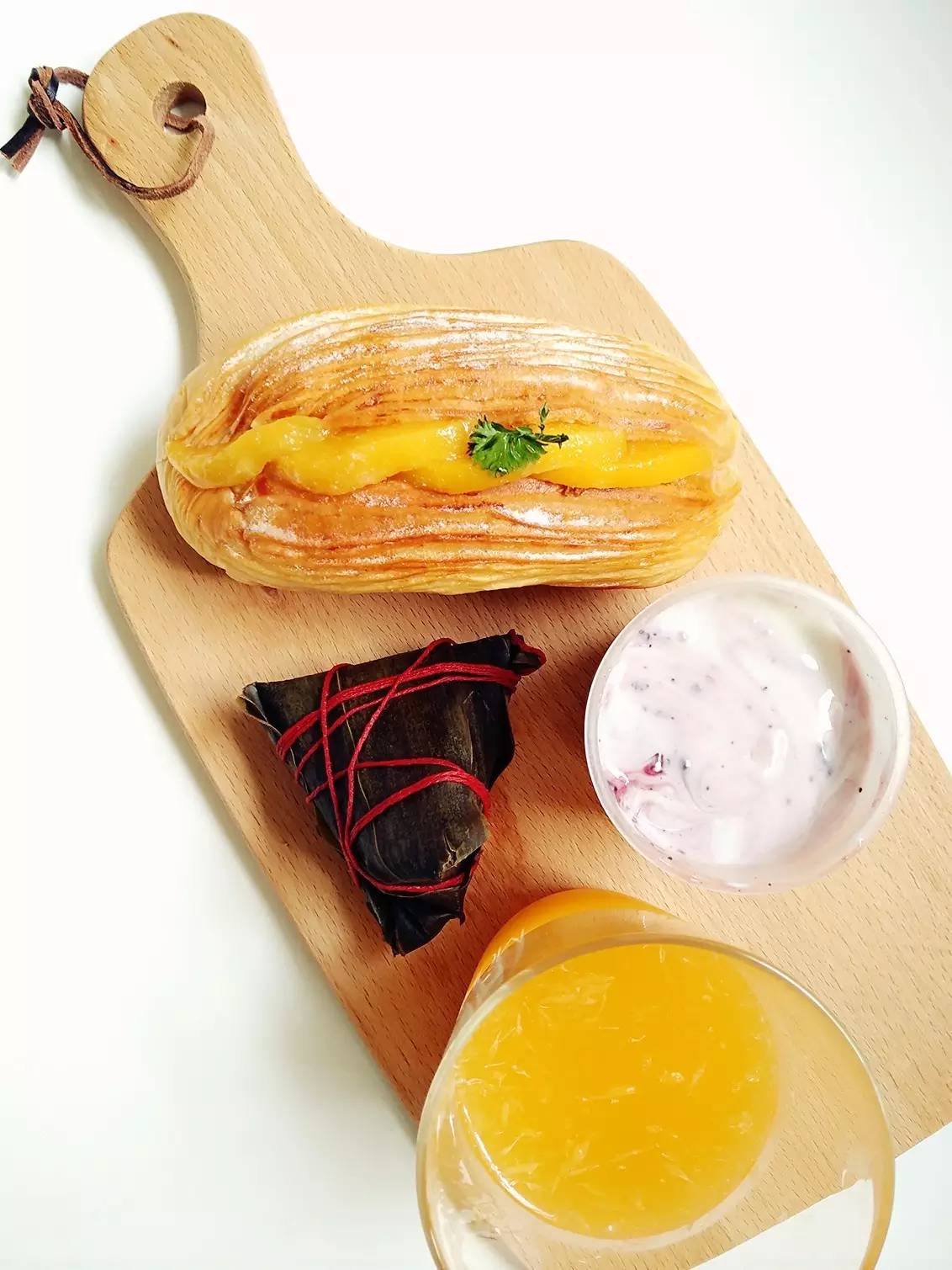 花很少的钱去挣很多钱,花很少钱就能买到的快乐