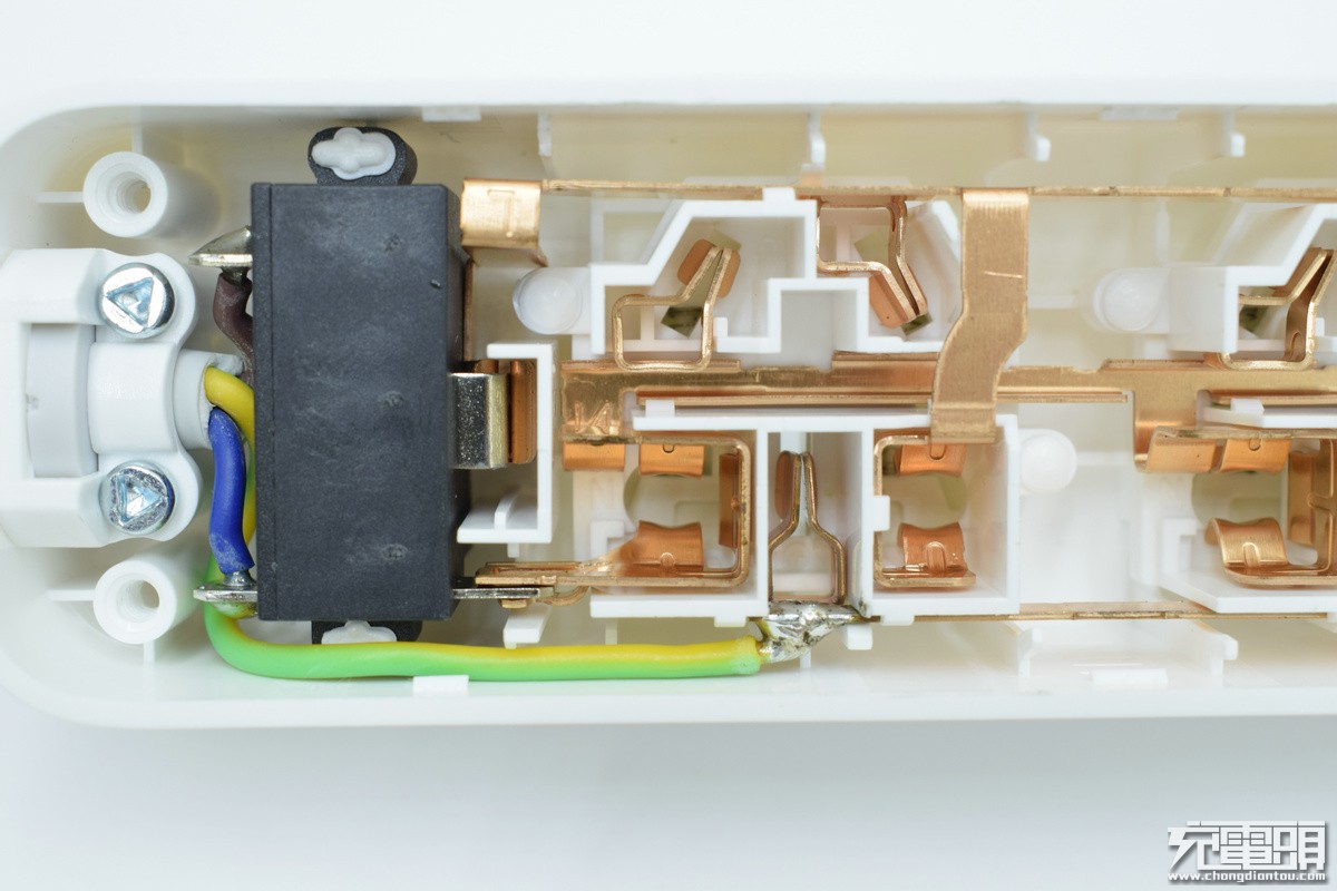 插线板评测对比,青米智能插线板测评