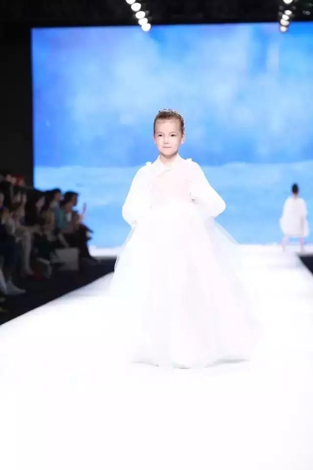 罗丁丁,罗丁丁遵义