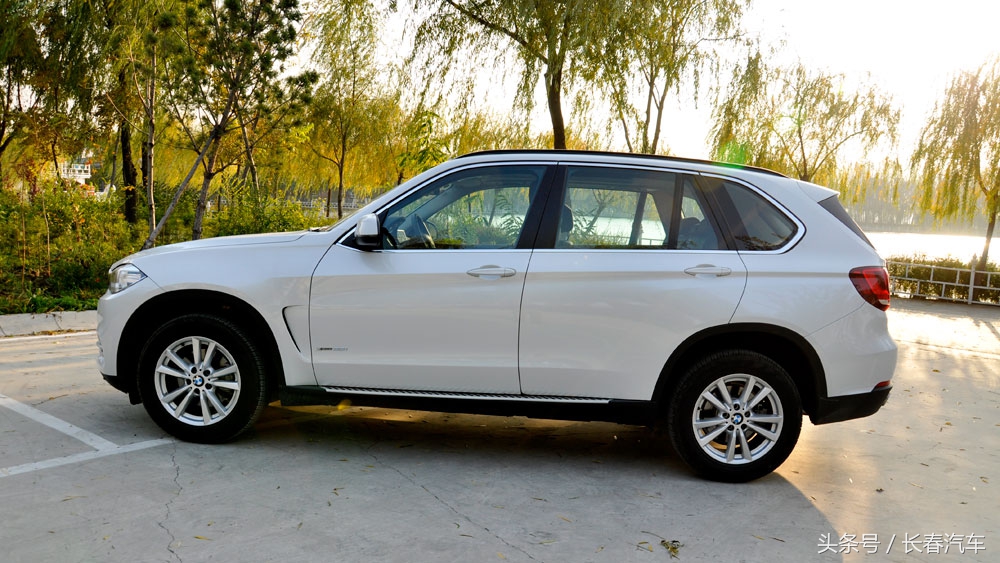 气缸数并不代表尊严试驾BMWX528i