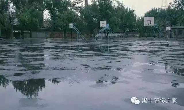 那个年代没有YSL，我们也很时髦