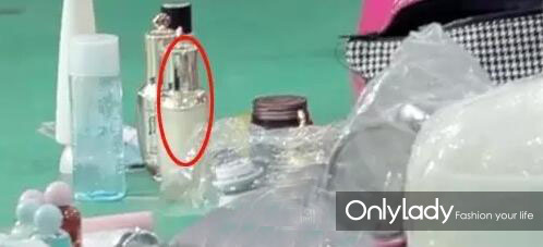 杨幂的素颜妆,杨幂的真实体重和身高