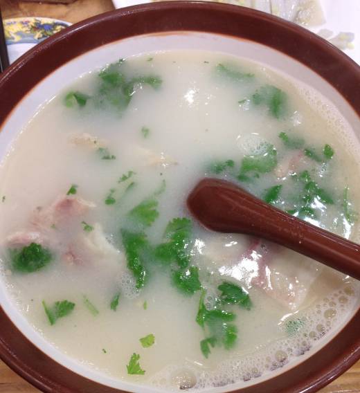 来一碗羊汤怎么样,毕竟济宁越来越冷