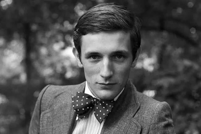 ysl口红背后的浪漫故事,ysl口红最经典的一步