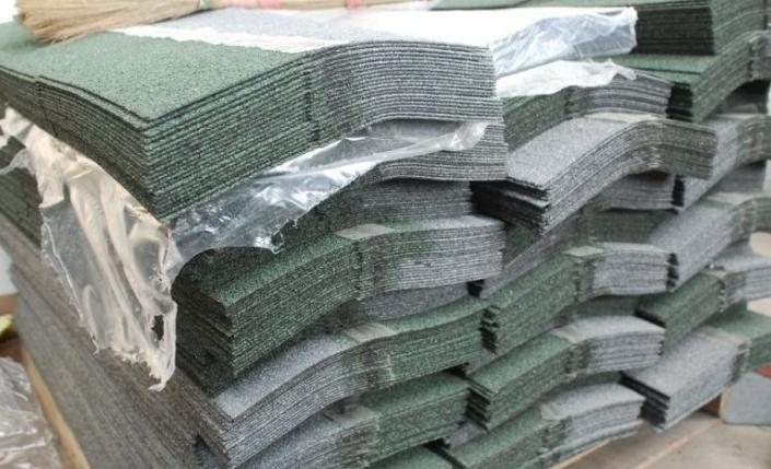 农村建房屋顶琉璃瓦怎么施工,农村屋顶做沥青瓦实用吗