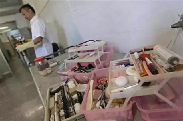 入殓师这个职业是什么 (入殓师每个职业都值得被尊重)