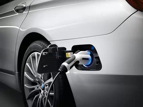 试驾2020款宝马530le,下一代宝马530le测评视频