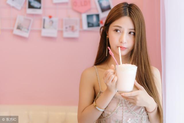 小说：医院被亲戚惦记，美女院长诓骗小伙是男友，父母却坐不住了