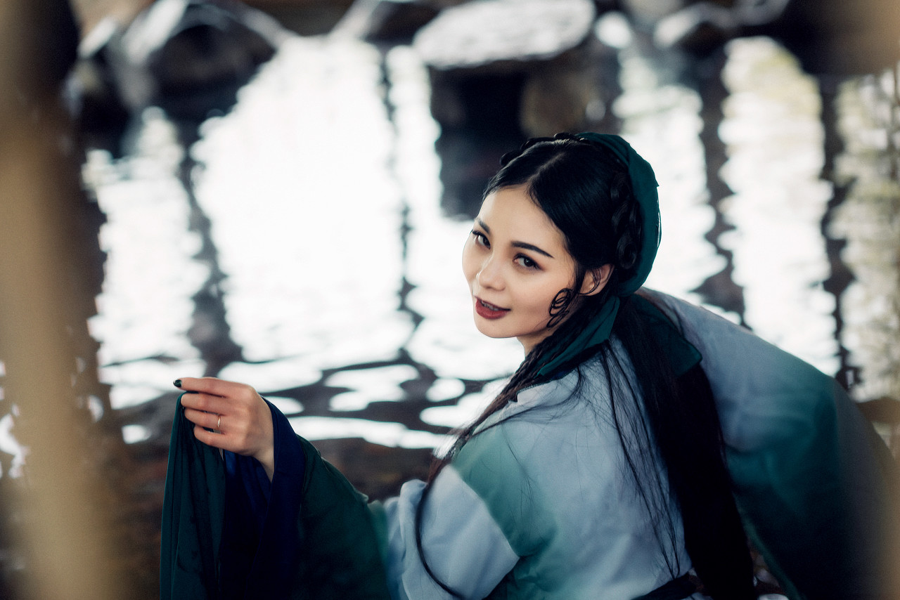 小说：高高在上的道尊竟然爱上了刚入门的小弟子，他：主动*恋虐**啊