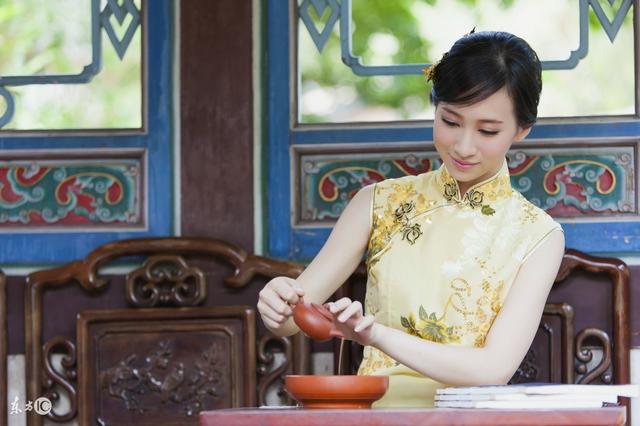 霸道总裁不喜欢绿茶的女人,霸道总裁冷漠无情的小说