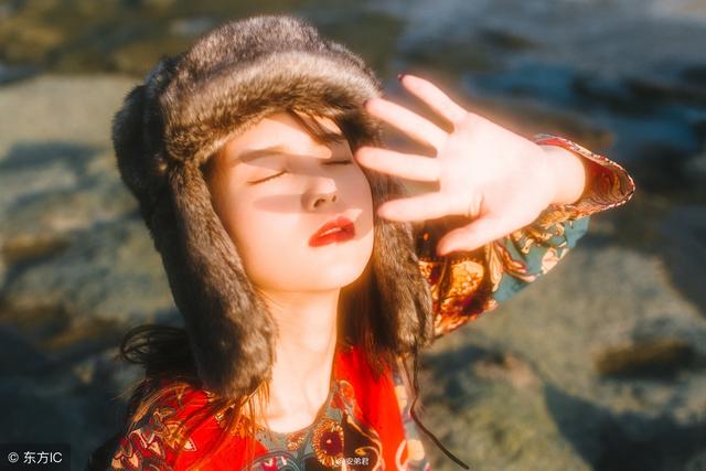 小说：他没有想到，昨晚她的房间里不是她，而是年纪颇大的张妈