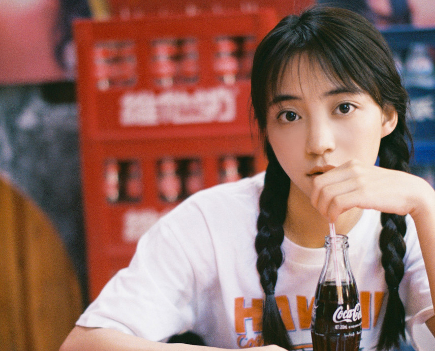 小说：她劝告家人对付总裁，却被家人怒骂太傻，谁料她一意孤行