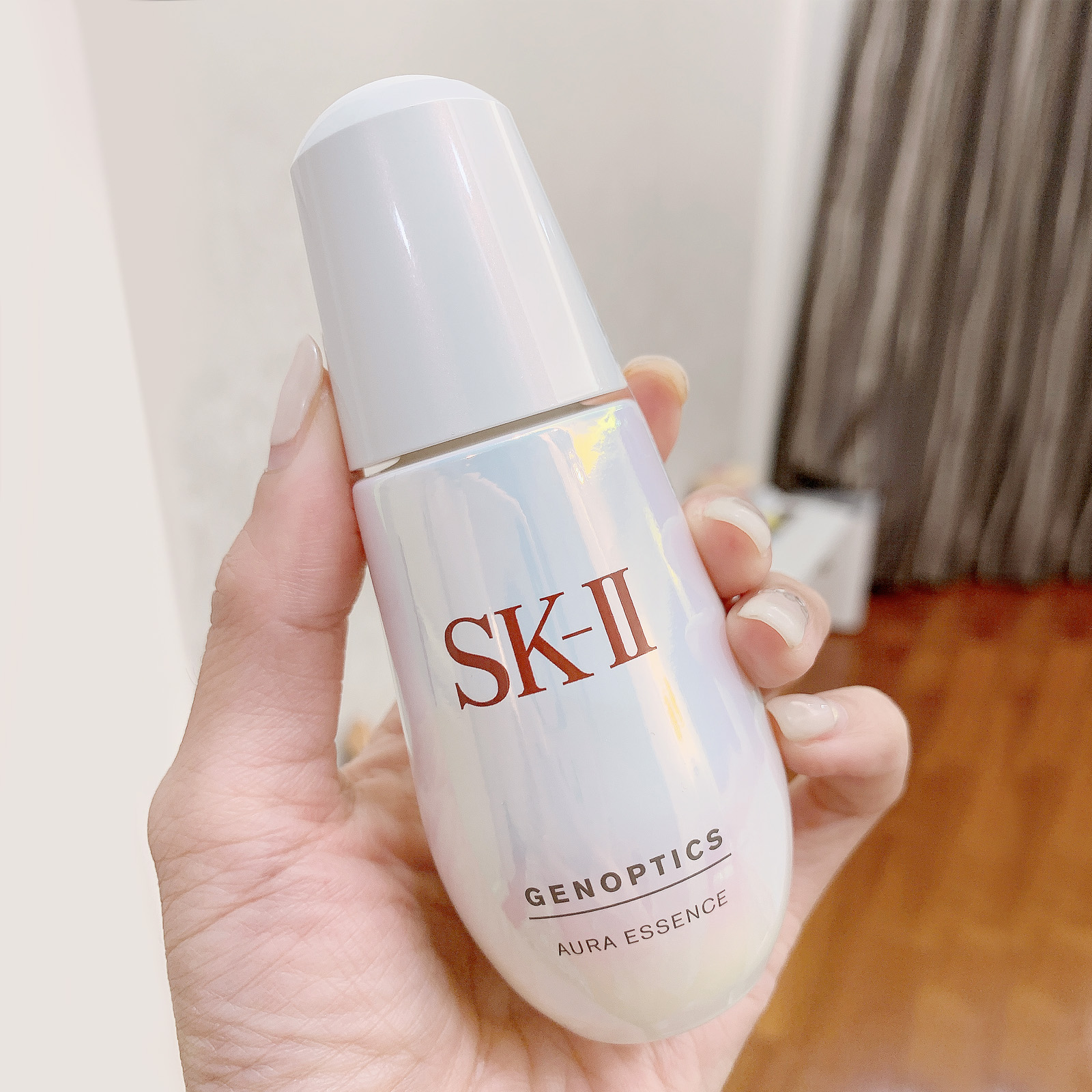 科颜氏淡斑小白瓶和小灯泡哪个好,科颜氏提亮美白