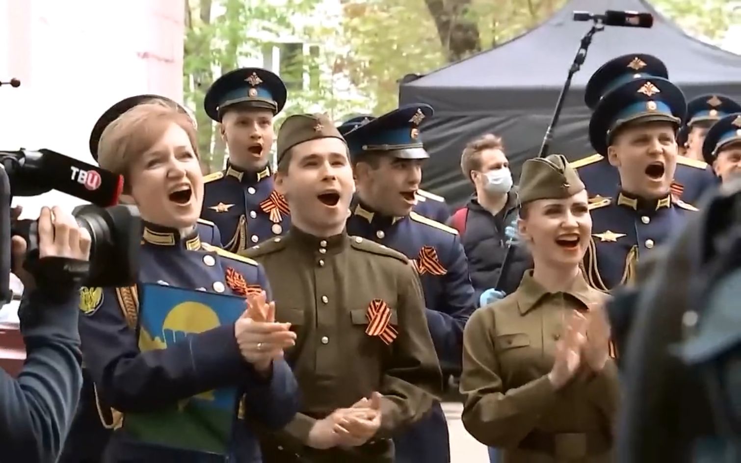 俄方回应英国批准用卢布结算俄气,美用卢布跟俄结算