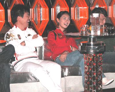 主持人黄健翔当年事件,黄健翔名嘴