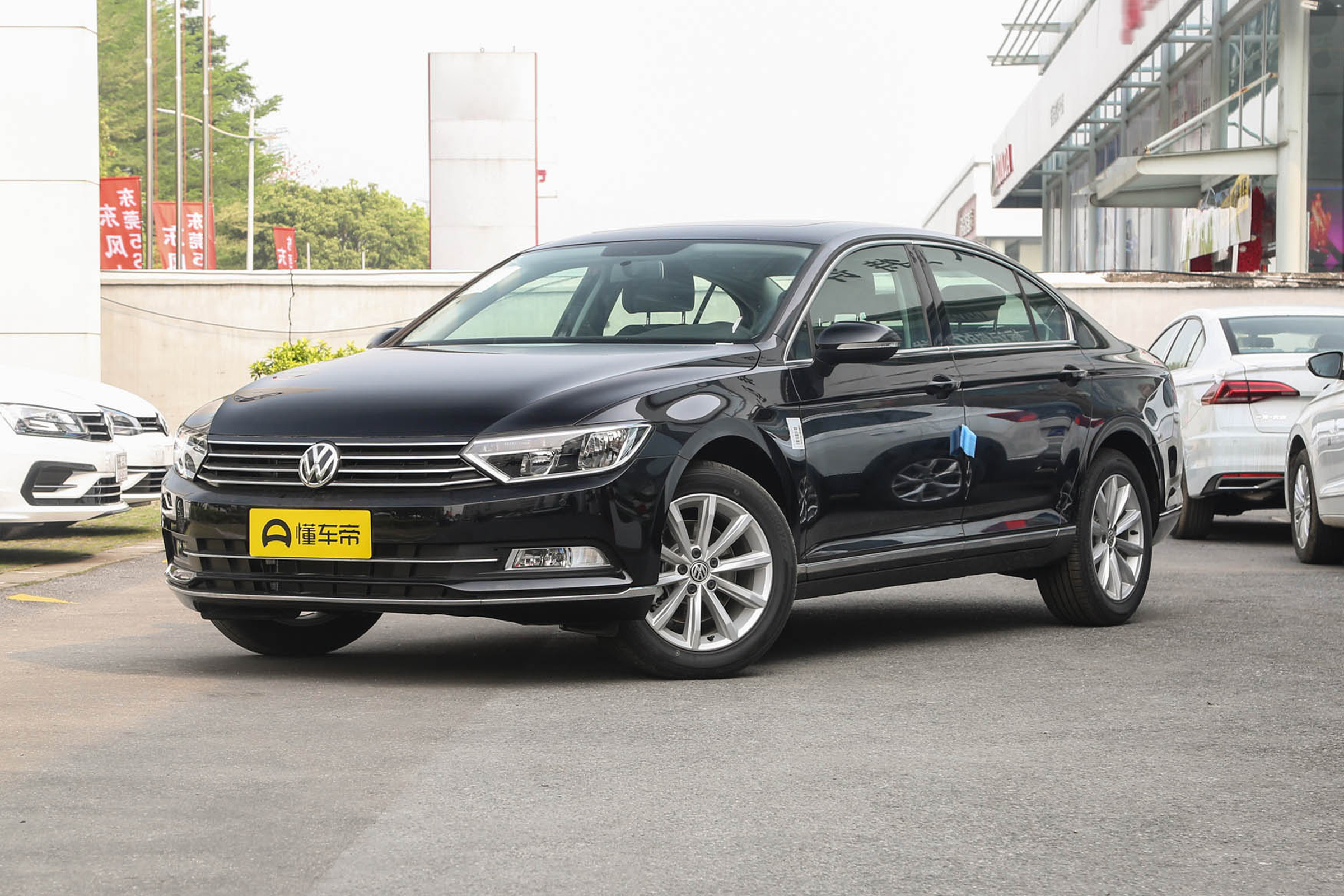 迈腾挂挡不走重新踩一下刹车就走,迈腾自动刹车了然后挂挡车不走