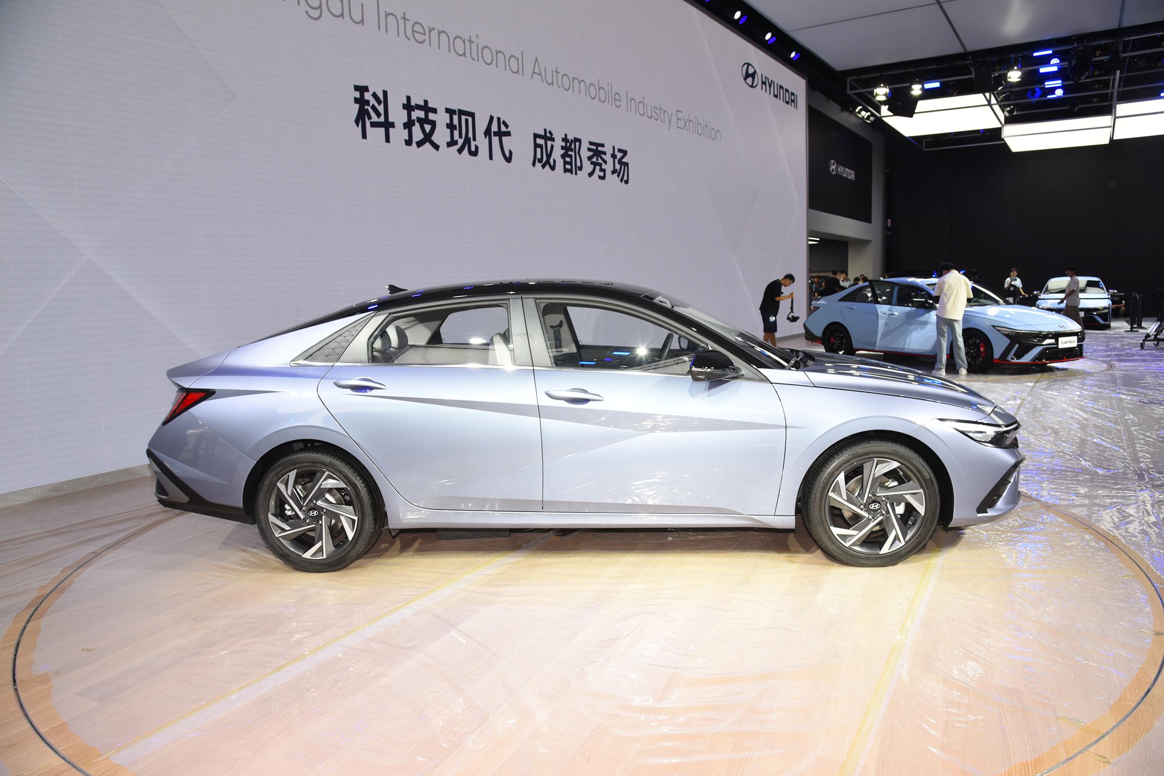 伊兰特最新款升级,北京现代伊兰特高配版最新价格