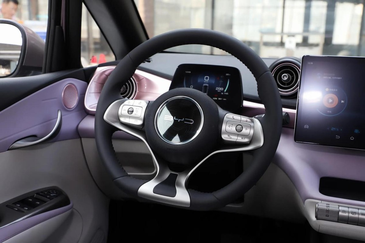 飞度与海豚选哪个好呢,买菜神车对决