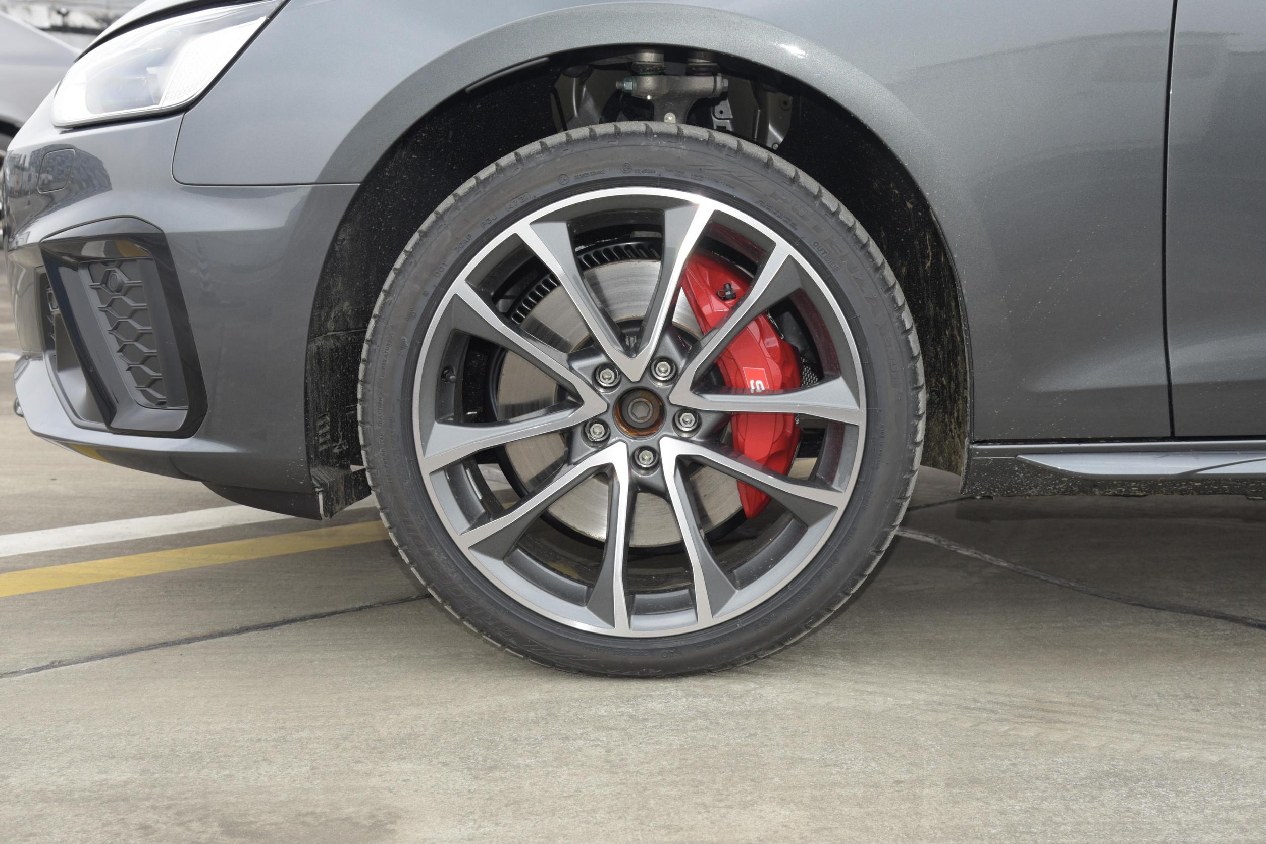 3.0t8at四驱车,3.0t8at轿车