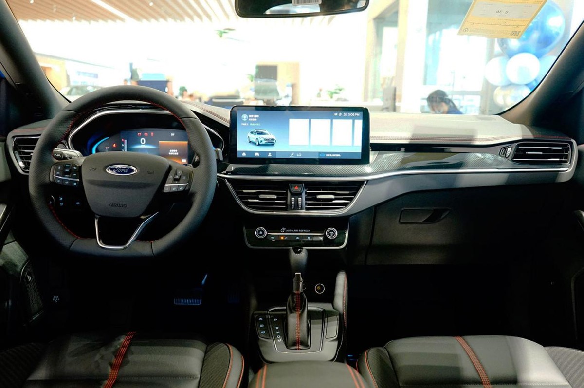 福克斯2022款回归四缸后有手动吗,福克斯23款两厢三缸车主真实感受