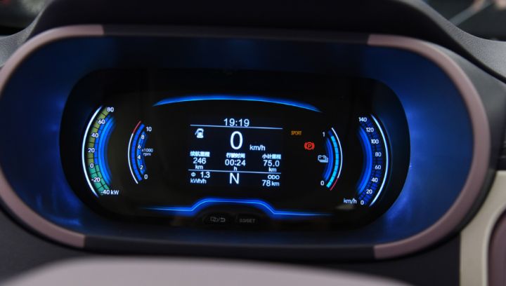 新增配色，智能化升级，2022款奇瑞小蚂蚁购车手册