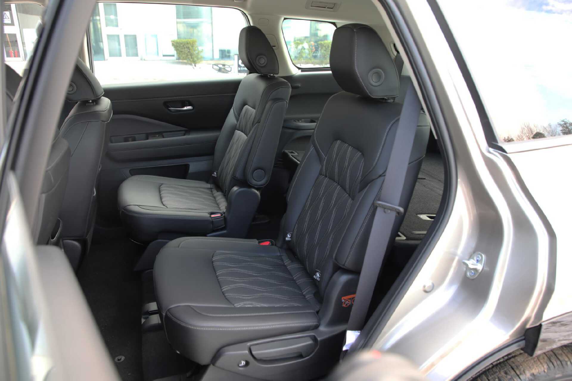 落地预算32万左右，面对日产探陆，大众途昂还能笑到最后吗？